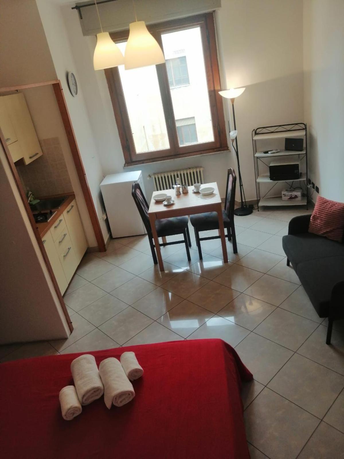 Apartment In Front Of The Train Station! Флоренція Екстер'єр фото